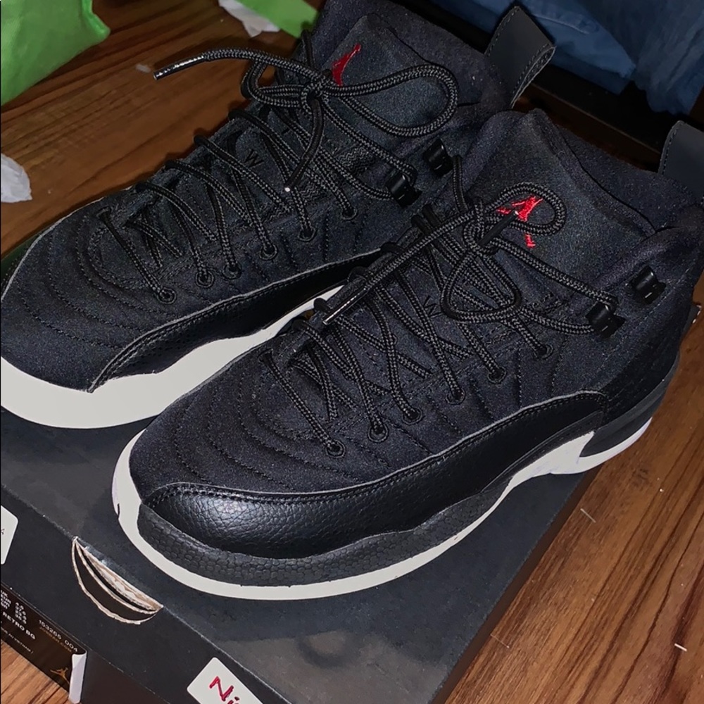 Air Jordan Retro 12